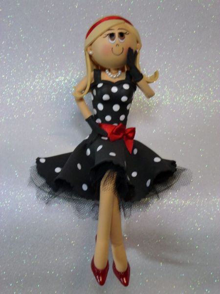 BONEQUINHA ANOS 60